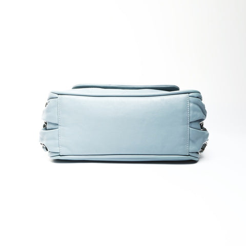 CHANEL Nr. 11 2006-2008 Akkordeon Lammfellkette COCO Mark Umhängetasche blau WS25291