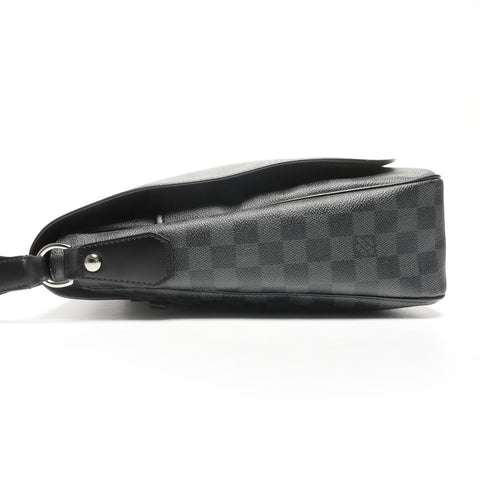 LOUIS VUITTON 2009 Damier Graphite Daniel MM Shoulder Bag black WS25321