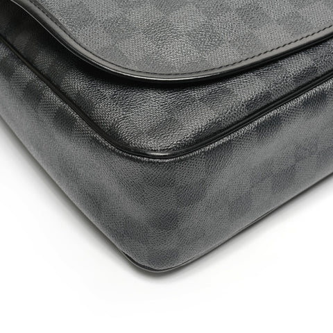 LOUIS VUITTON 2009 Damier Graphite Daniel MM Shoulder Bag black WS25321