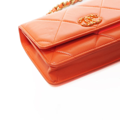 CHANEL 2019 Chanel 19 Chain Wallet Matelasse Lambskin Shoulder Bag Orange WS25344