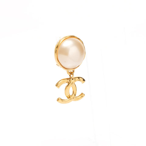 CHANEL 93A 1993 COCO Mark Pearl Drop Earring gold WS25356