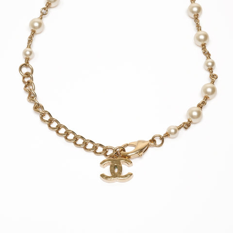 CHANEL B22B 2022 COCO Mark Rhinestone Pearl Heart Necklace gold WS25359