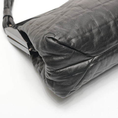 CHANEL Chocobar Leather One Belt No. 7 2002-2003 Shoulder Bag black WS25418