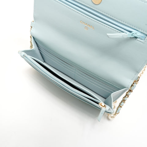 CHANEL Chain wallet with pearl and lambskin IC plate, matelasse Shoulder Bag blue WS25426