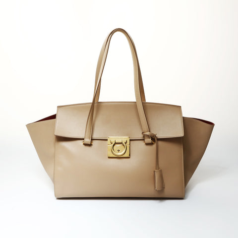 Salvatore Ferragamo Gancini leather Handbag beige WS25456