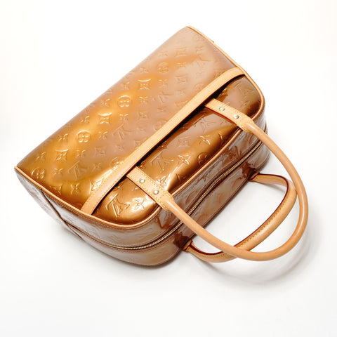LOUIS VUITTON 2001 Vernis Tompkins Square Monogram Handbag gold WS25532