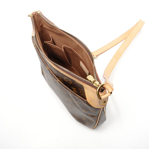 LOUIS VUITTON 2011 Sac à bandoulière monogramme Odeon PM Marron WS25563