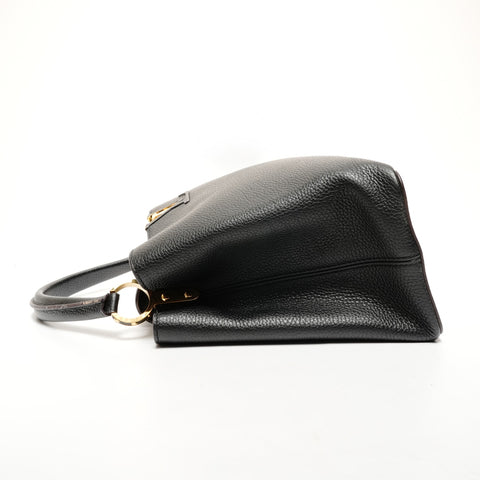 LOUIS VUITTON Capucines MM Taurillon Clemence Leather 2015 Handbag black WS25634