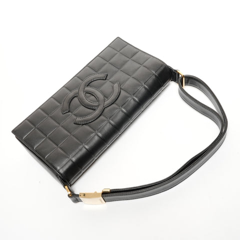 CHANEL 2002-2003 Chocolate Bar COCO Mark Lambskin No. 7 Shoulder Bag black WS25704