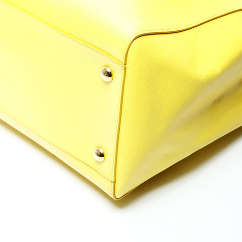 Salvatore Ferragamo Leather Vara Chain Shoulder Shoulder Bag yellow WS25715