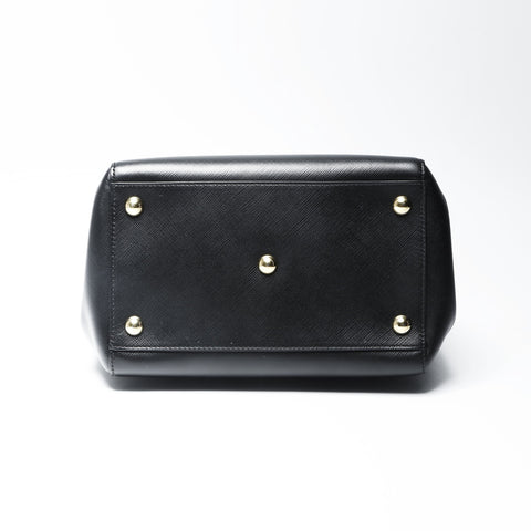 Salvatore Ferragamo Leather Vara 2way Chain Shoulder Bag black WS25731