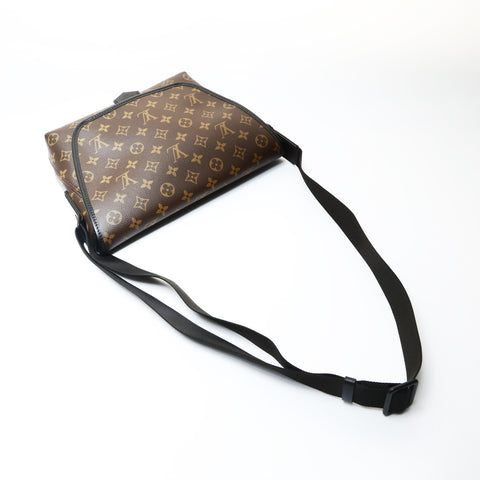 LOUIS VUITTON Monogram Macassar Magnetic Messenger Bag M45557 Shoulder Bag Brown WS25733