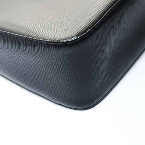 LOUIS VUITTON 2004 Epi Looping MM Shoulder Bag black WS25754