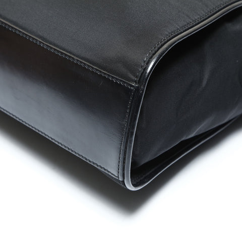 PRADA Nylonhandtasche schwarz WS25784