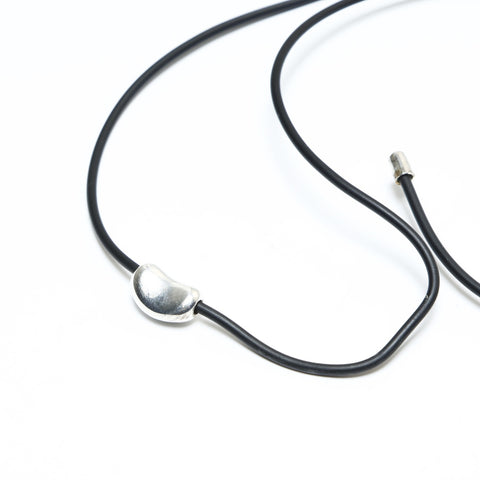 TIFFANY&Co. Beans Wire 925 Silver Necklace black WS25795