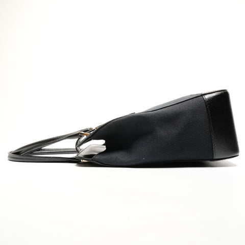 GUCCI G logo canvas Handbag black WS25822