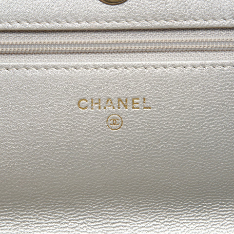 CHANEL 30s 2020-2021 CHANEL 19 Chain Wallet Matelasse Lambskin Shoulder Bag Silver WS25846