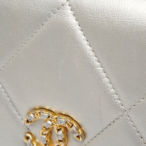 CHANEL 30s 2020-2021 CHANEL 19 Chain Wallet Matelasse Lambskin Shoulder Bag Silver WS25846