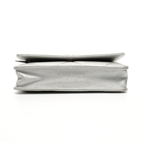 CHANEL 30s 2020-2021 CHANEL 19 Chain Wallet Matelasse Lambskin Shoulder Bag Silver WS25846