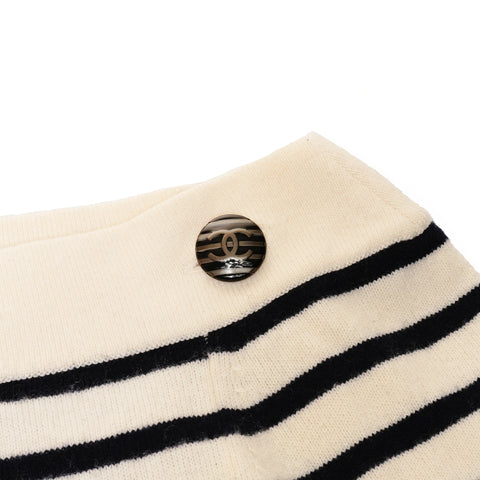 CHANEL 羊绒镶边 36 P37481 COCO 纽扣 2010 象牙色针织白 WS25880