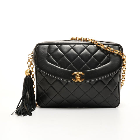 CHANEL 1986-1988 Camera Bag in Lambskin with Matelasse Tassel Shoulder Bag black WS26077