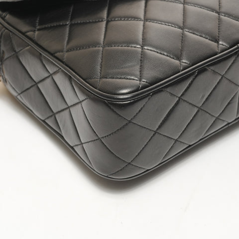 CHANEL 1986-1988 Camera Bag in Lambskin with Matelasse Tassel Shoulder Bag black WS26077