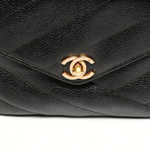 CHANEL Caviar Camera Bag, Turn Lock Chain, No. 3, 1994-1996 Shoulder Bag black WS26104