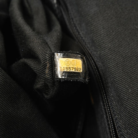 CHANEL No. 11 2006-2008 百搭缝线皮革钱包 黑色 WS26167