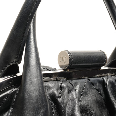 CHANEL No. 11 2006-2008 百搭缝线皮革钱包 黑色 WS26167