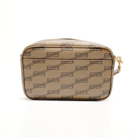 BALENCIAGA BB Monogram Signature 小号相机包 单肩包 米色 WS26176