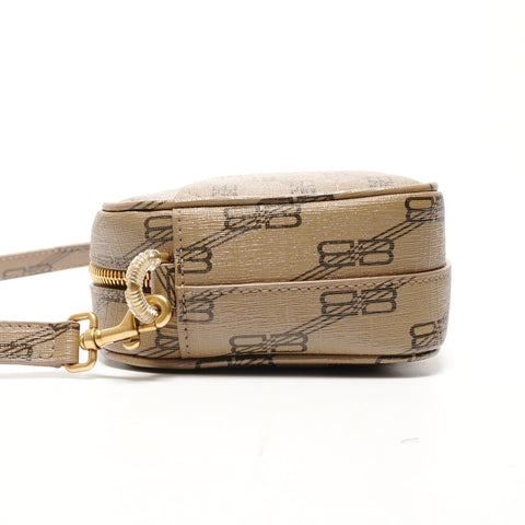 BALENCIAGA BB Monogram Signature 小号相机包 单肩包 米色 WS26176