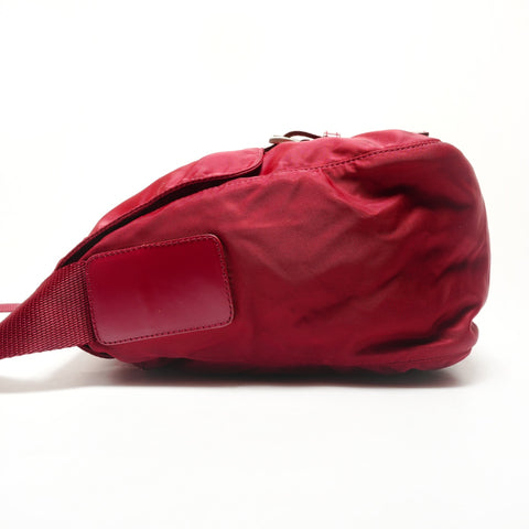 PRADA Nylon Messenger Bag Umhängetasche Rot WS26211