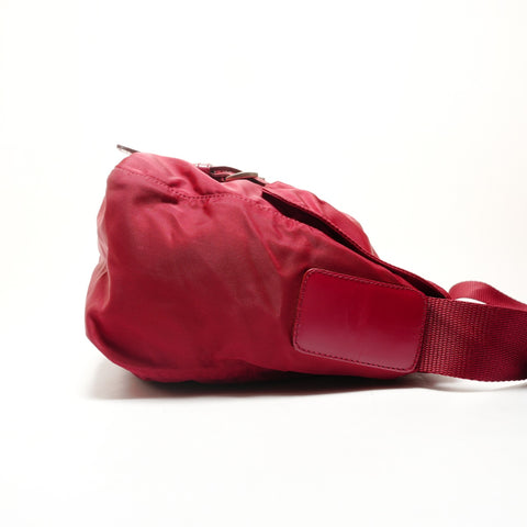 PRADA Nylon Messenger Bag Umhängetasche Rot WS26211