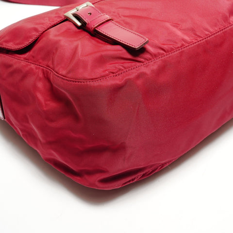 PRADA Nylon Messenger Bag Umhängetasche Rot WS26211