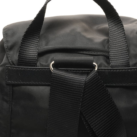 PRADA 尼龙三角标志背包背包黑色 WS26236