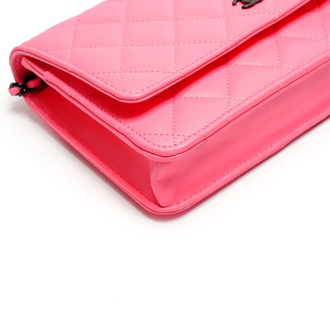 CHANEL Matelass Lambskin Chain Wallet 2021-2025 Shoulder Bag pink WS26256