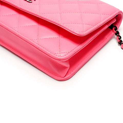 CHANEL Matelass Lambskin Chain Wallet 2021-2025 Shoulder Bag pink WS26256