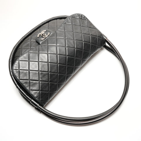CHANEL Lambskin Hula Hoop No. 18 2013-2014 Shoulder Bag black WS26257