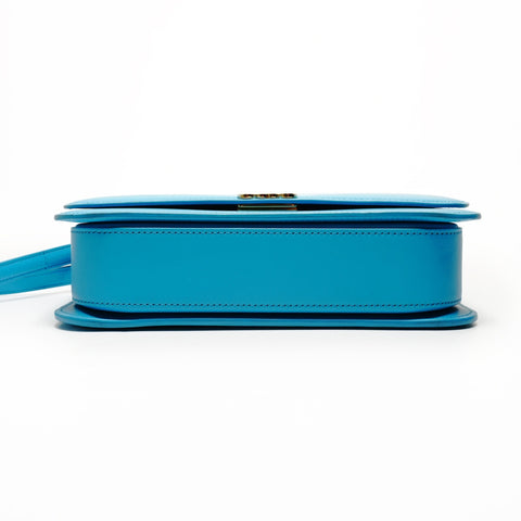 LOEWE Goya Medium Leather Bag in Turquoise Shoulder Bag blue WS26274