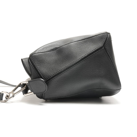 LOEWE Puzzle Leather Medium Shoulder Bag black WS26286