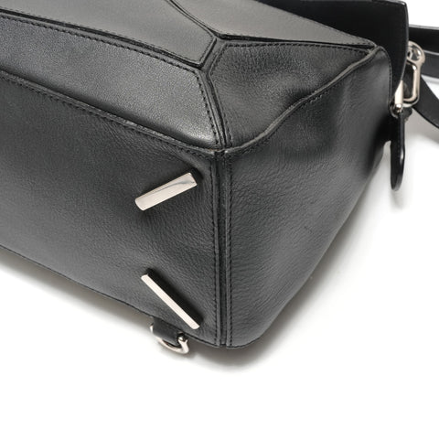 LOEWE Puzzle Leather Medium Shoulder Bag black WS26286