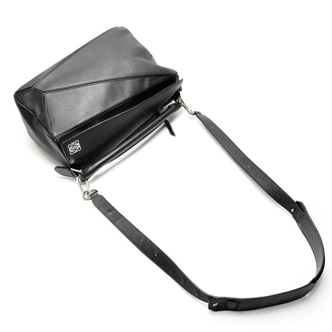 LOEWE Puzzle Leather Medium Shoulder Bag black WS26286