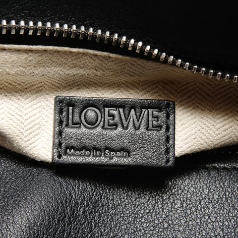 LOEWE Puzzle Leather Medium Shoulder Bag black WS26286