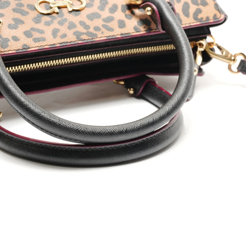 Salvatore Ferragamo Gancini Leopardenmuster 2-Wege-Tasche Handtasche Braun WS26342