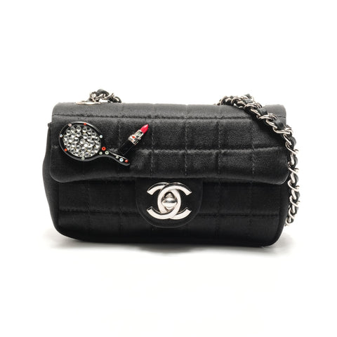 CHANEL No. 9 2004-2005 Chocolate Bar Satin Shoulder Bag black WS26347