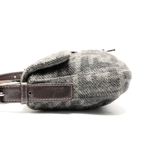 FENDI Wool Mamma Bucket One Belt Umhängetasche grau WS26356