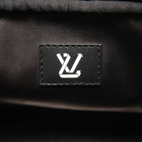 LOUIS VUITTON 2021-2025 Snow Dop Kit Handtasche schwarz WS26357