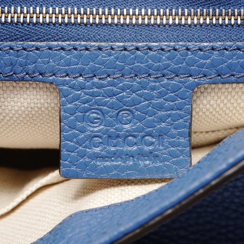 GUCCI Soho Charm G Stitch Fringe Umhängetasche blau WS26358