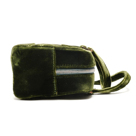 LOEWE Amazona Anagram Strass Velours Handtasche grün WS26360