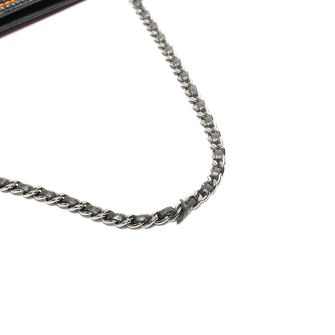 CHANEL Nr. 9 2004-2005 Lammfell Wild Stitch Umhängetasche schwarz WS26370